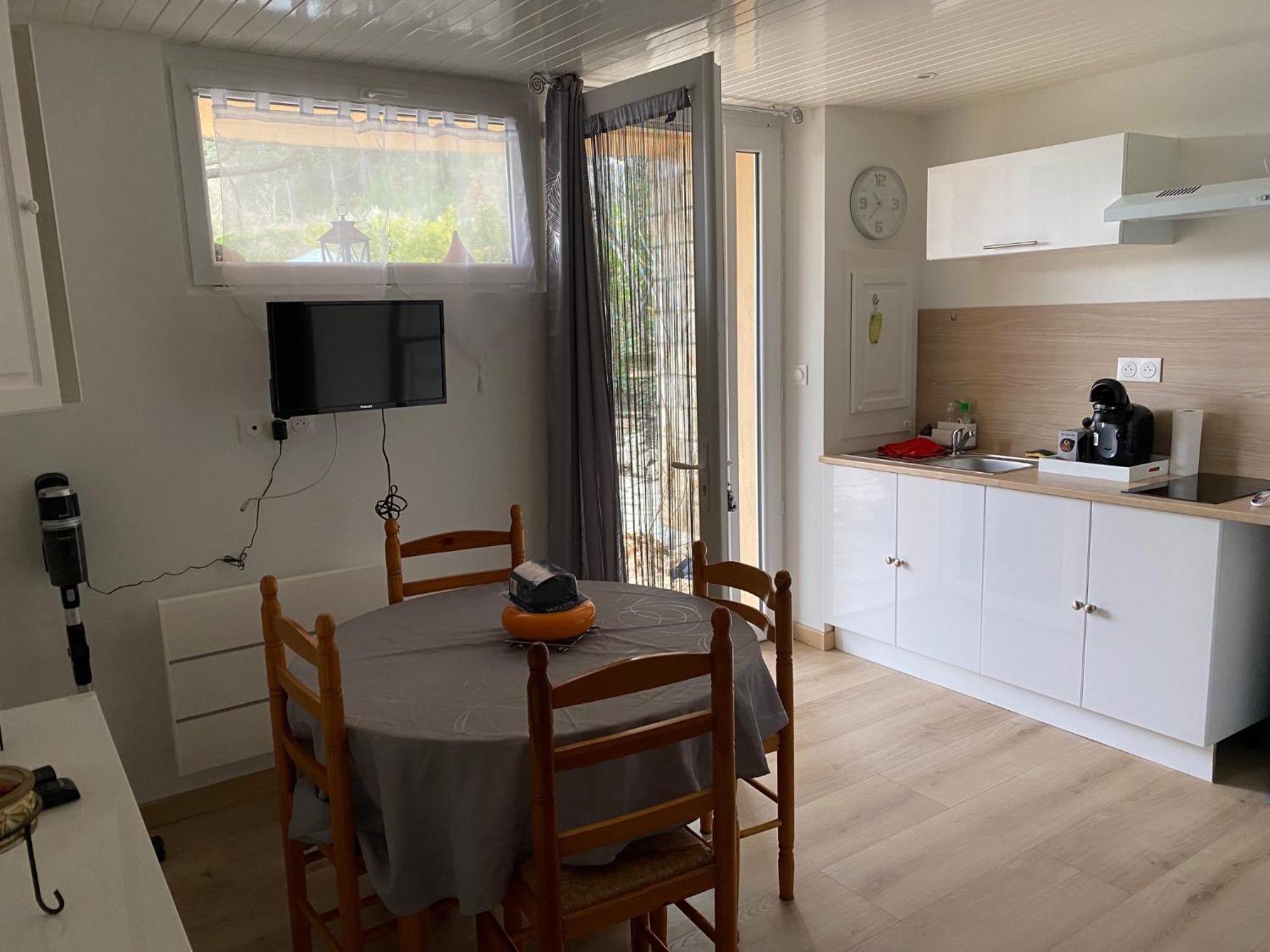 Appartement Studio Neuf Bas De Villa Gorges Du Verdon A Riez Luaran gambar